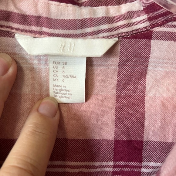 H&M Women’s Pink Plaid Long Sleeve Button Down Shirt Size 6 - Picture 6 of 6